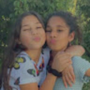 Meet your Posher, Mia